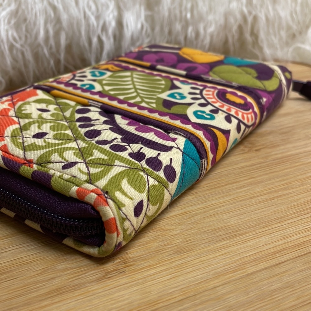 VERA BRADLEY // PLUM CRAZY Zippy Quilted Cloth Accordion Wallet EUC - Picture 7 of 9